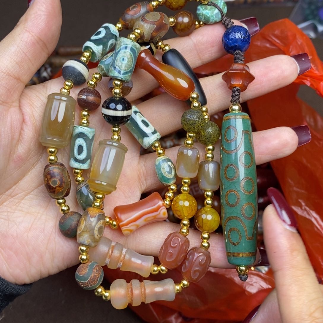 玛瑙/玉髓颈饰未镶嵌