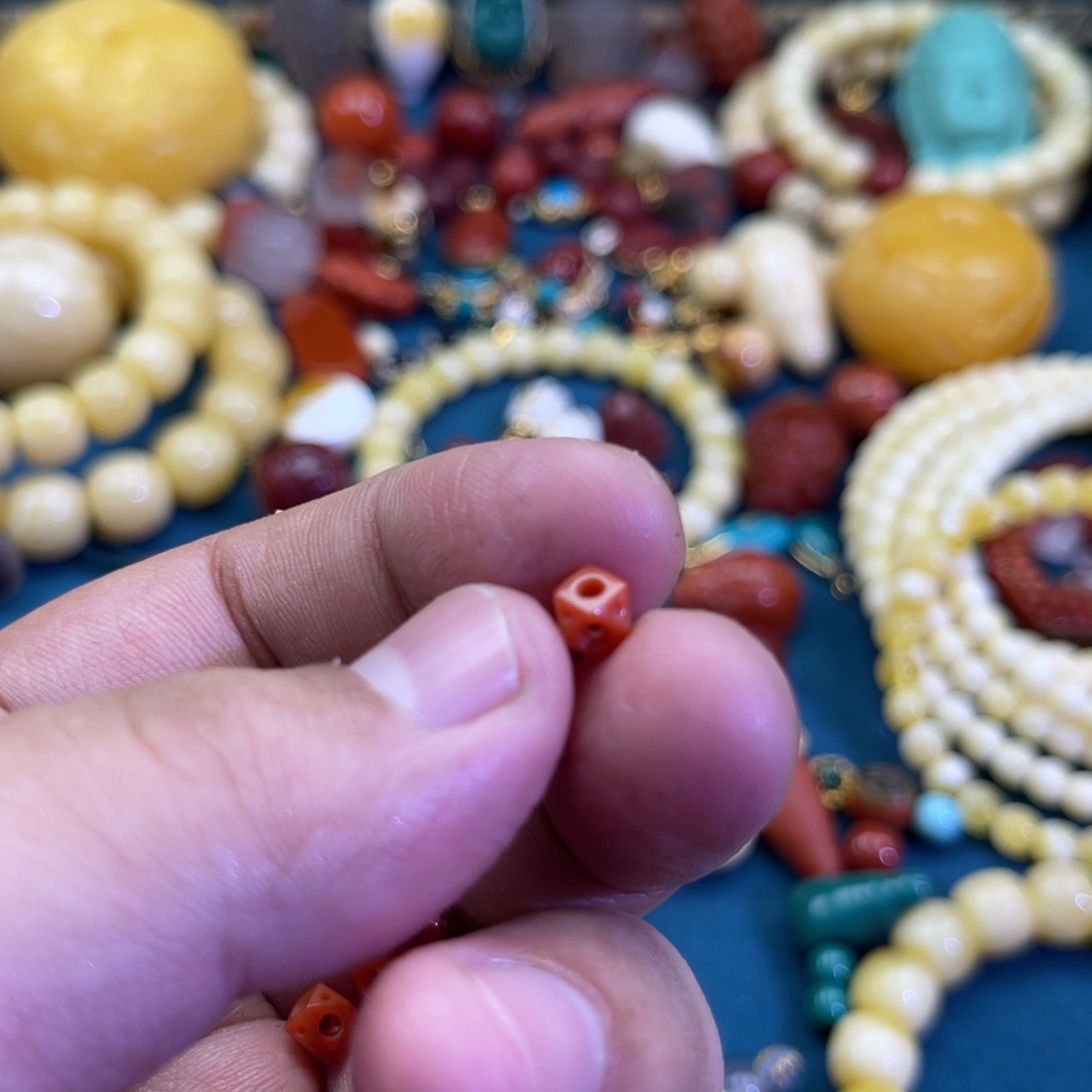 南红玛瑙未镶嵌珠宝奇石48