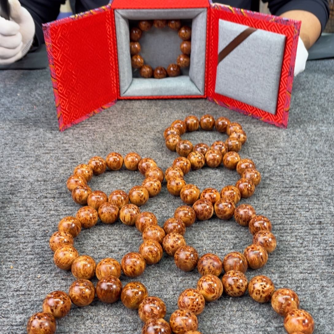 柏木（崖柏）王者，太行崖柏，2.0双面爆满瘤疤，特别香