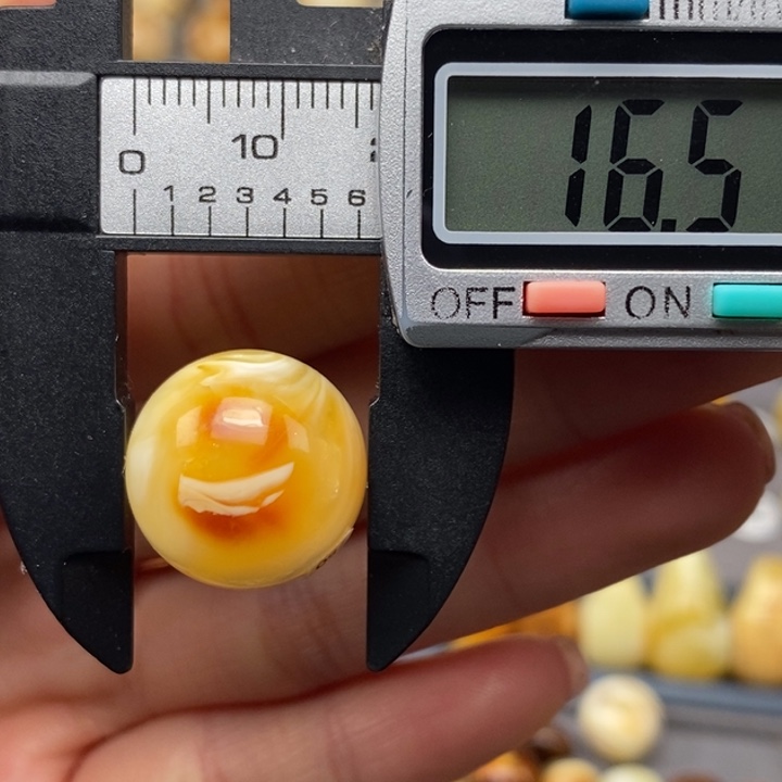 未镶嵌蜜蜡珠宝奇石