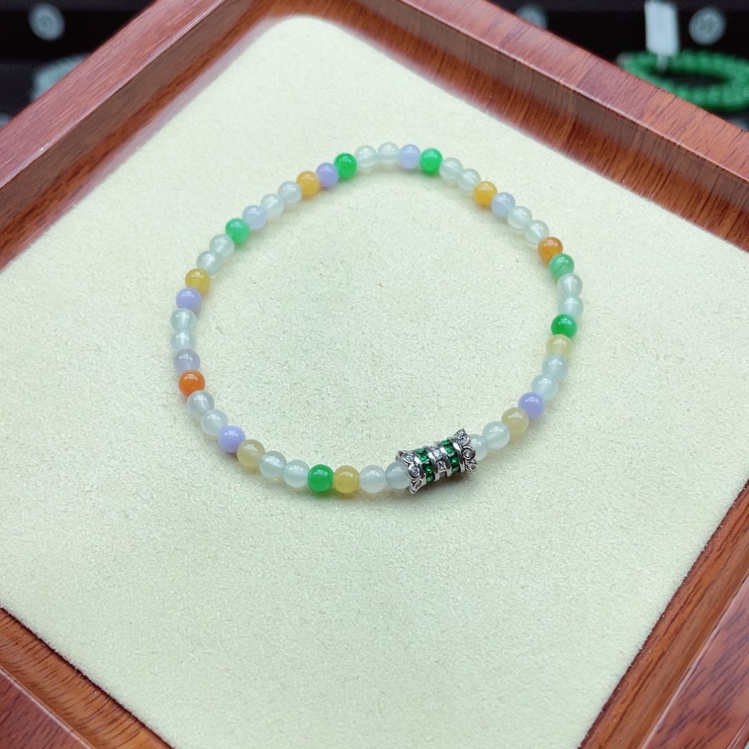 翡翠手链未镶嵌翡翠