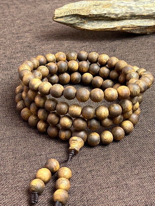 A013 奇楠沉香08圆珠多圈沉水浮 31g+ 多样性发一