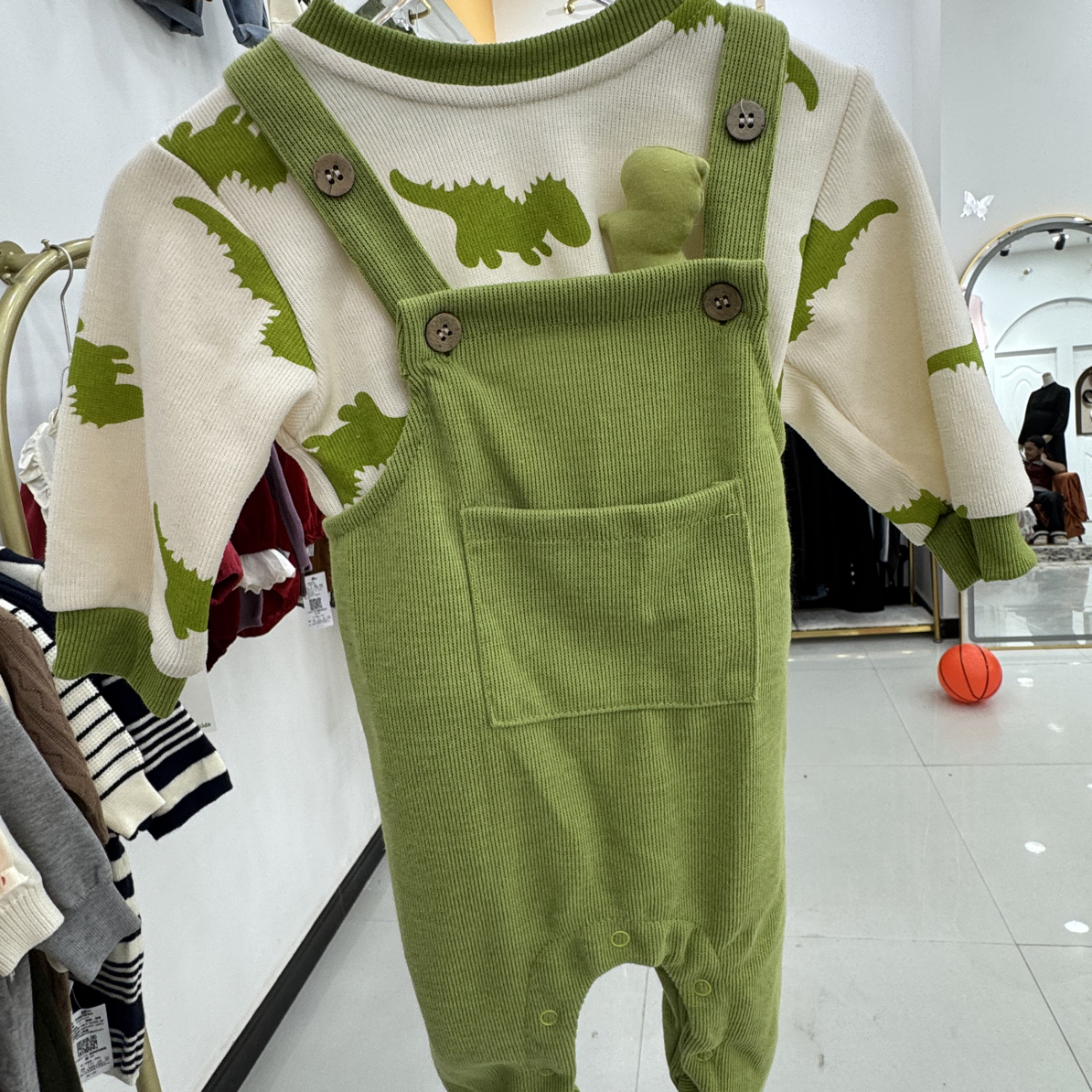 套头连体衣男春秋冬套装（不退不换）