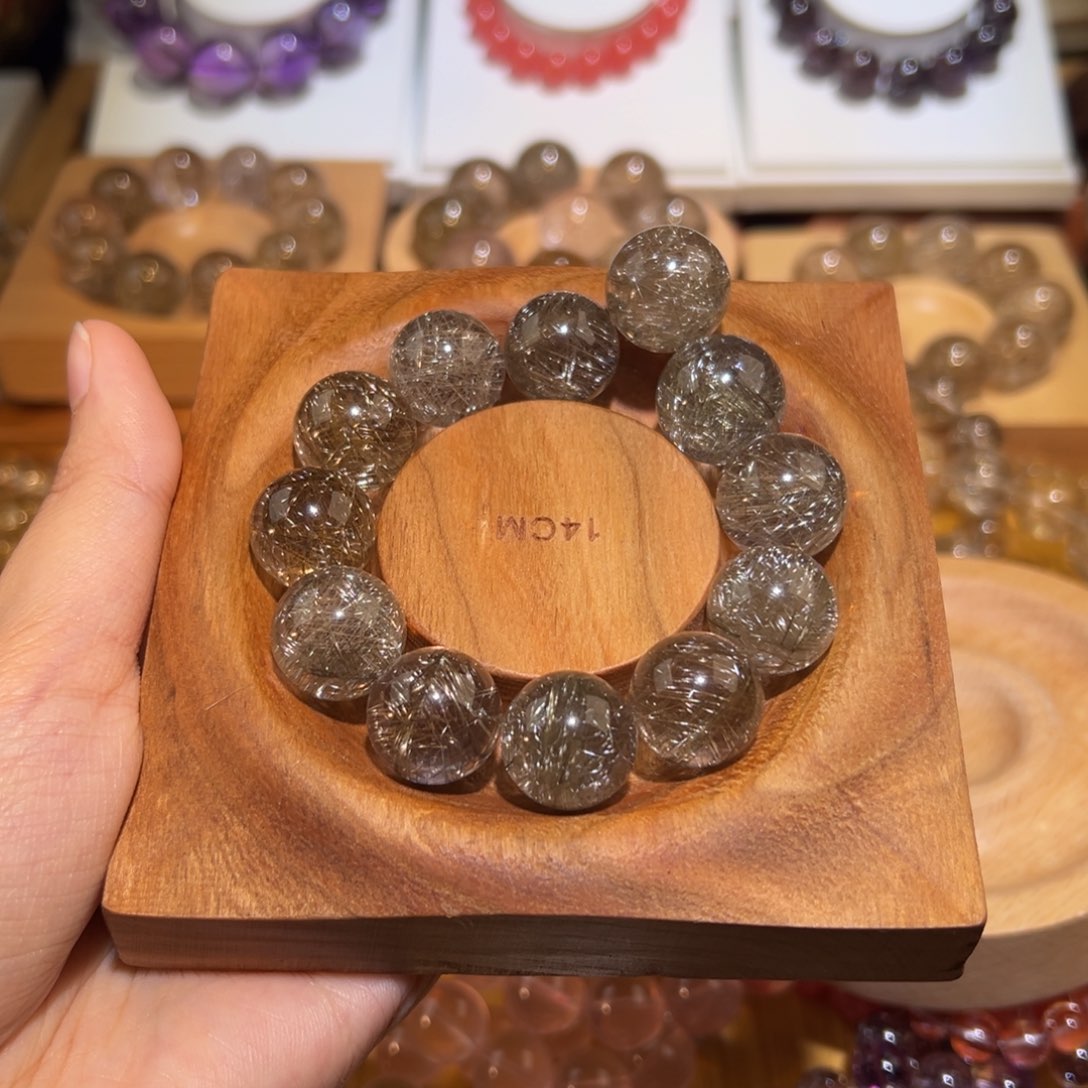 水晶手串未镶嵌半****g