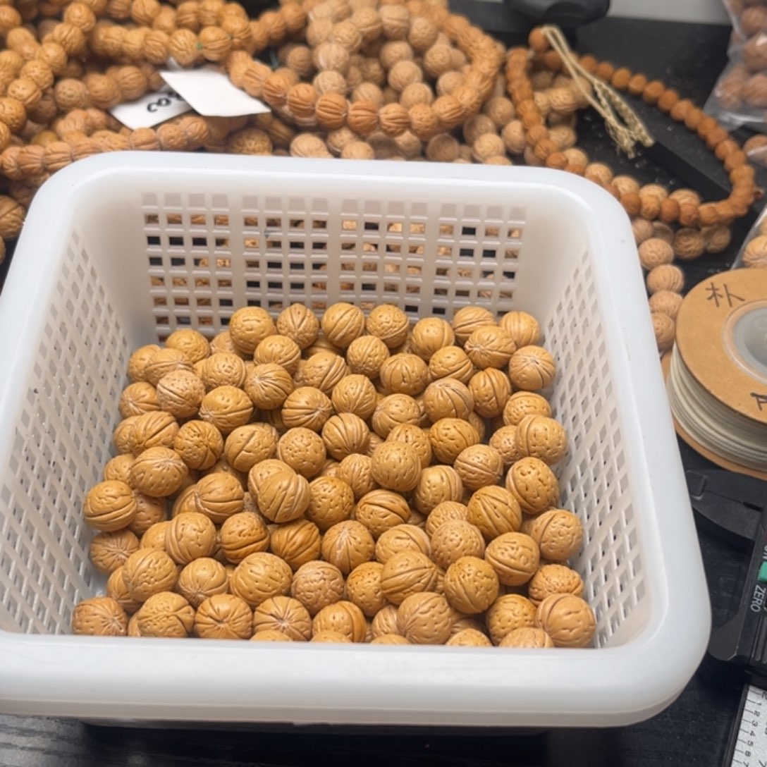 杨***⁹文玩核桃吊坠野生小桃核