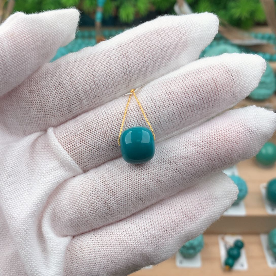 绿松石配饰未镶嵌10.7*9.8