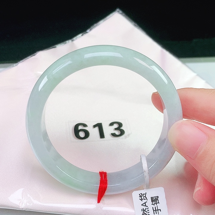 未镶嵌手镯翡翠55