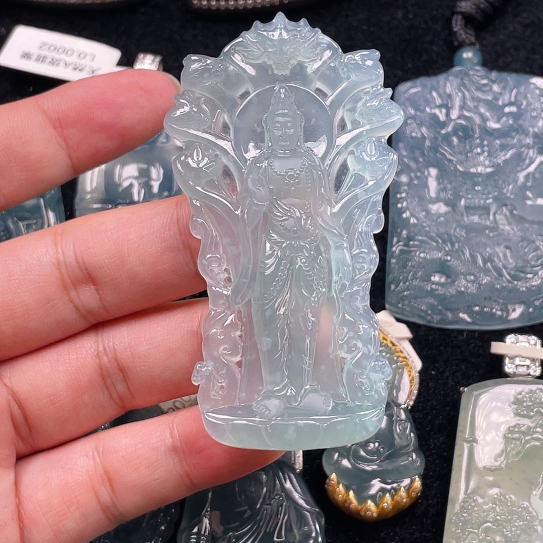 颈饰未镶嵌翡翠6，