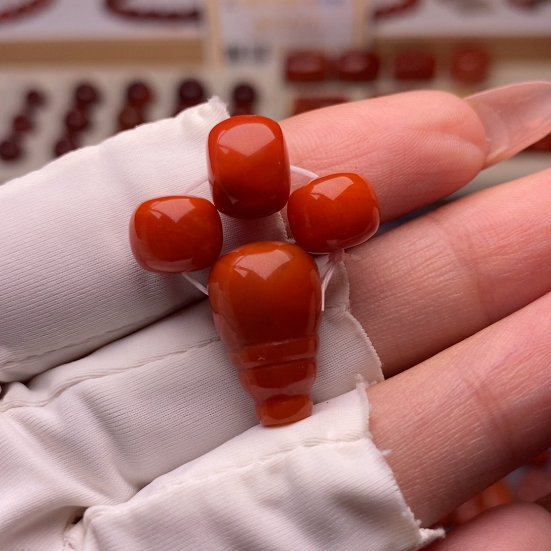 南红玛瑙未镶嵌配饰配8的串 瑕疵纹裂