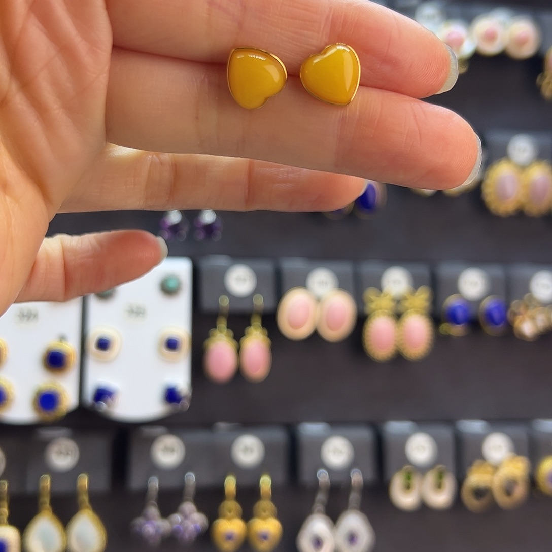 琥珀足银镶嵌耳饰通体纯银天然蜜蜡爱心耳钉