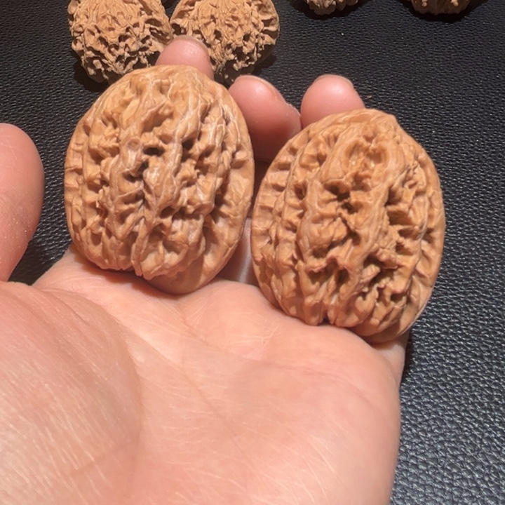 文玩核桃把件将军微色差40尺