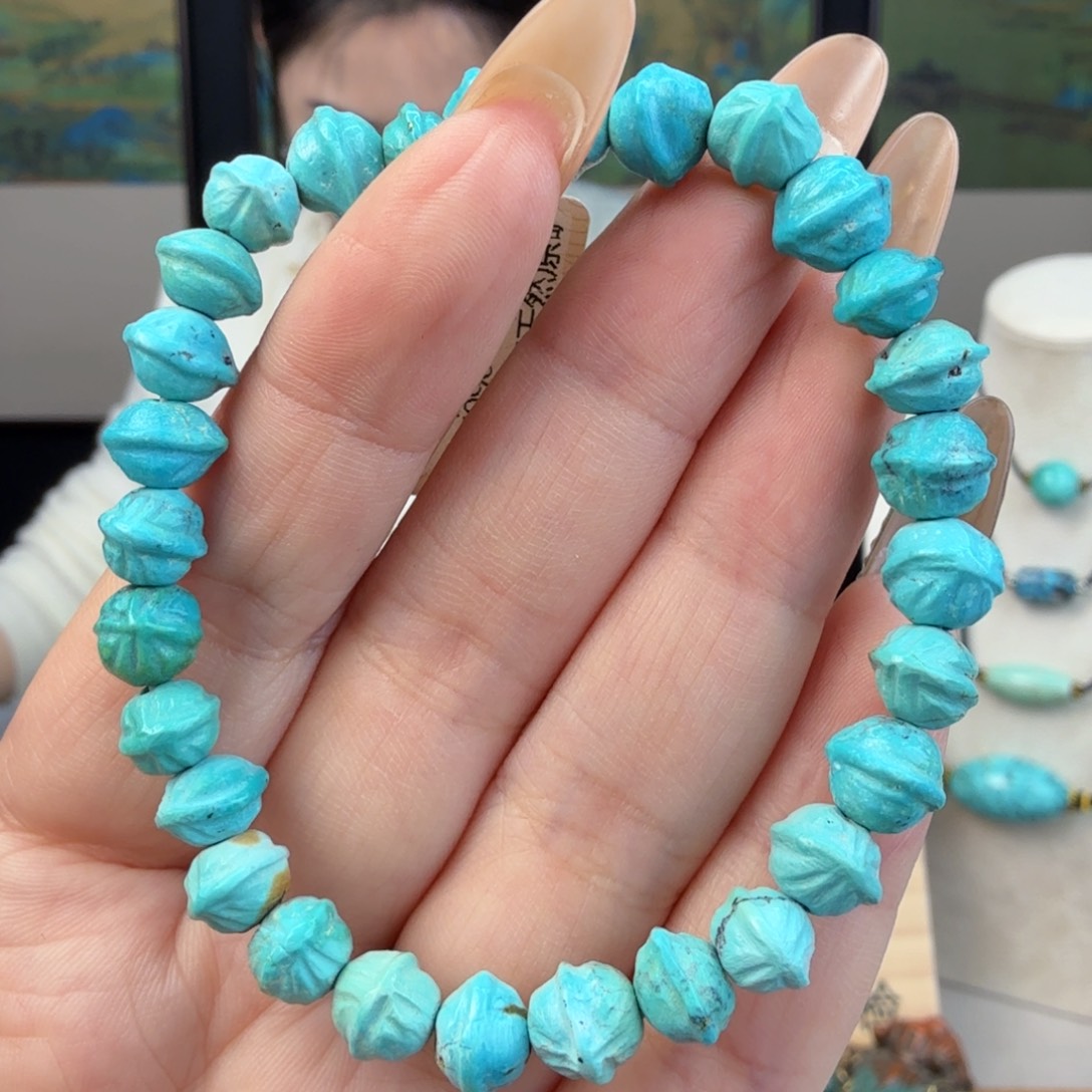 绿松石未镶嵌珠宝奇石