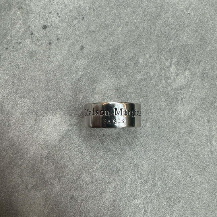 全新未使用 Maison Margiela/梅森马吉拉 字母雕刻宽版戒指/7-9码