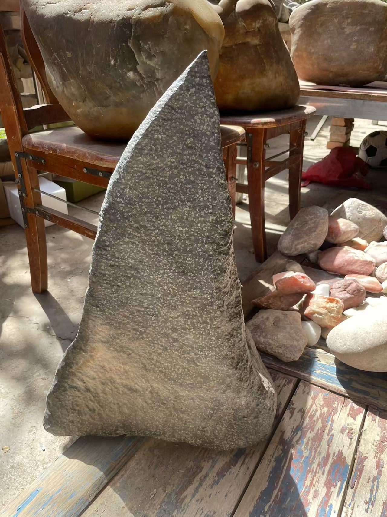 无代沟费 500以上拍这个新疆奇石泥石纯天然