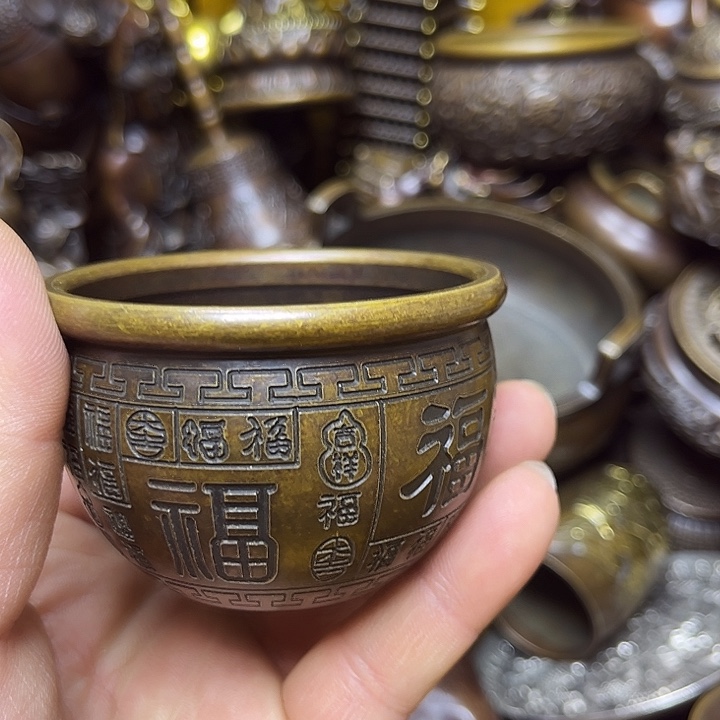 诚信经营精美铜器