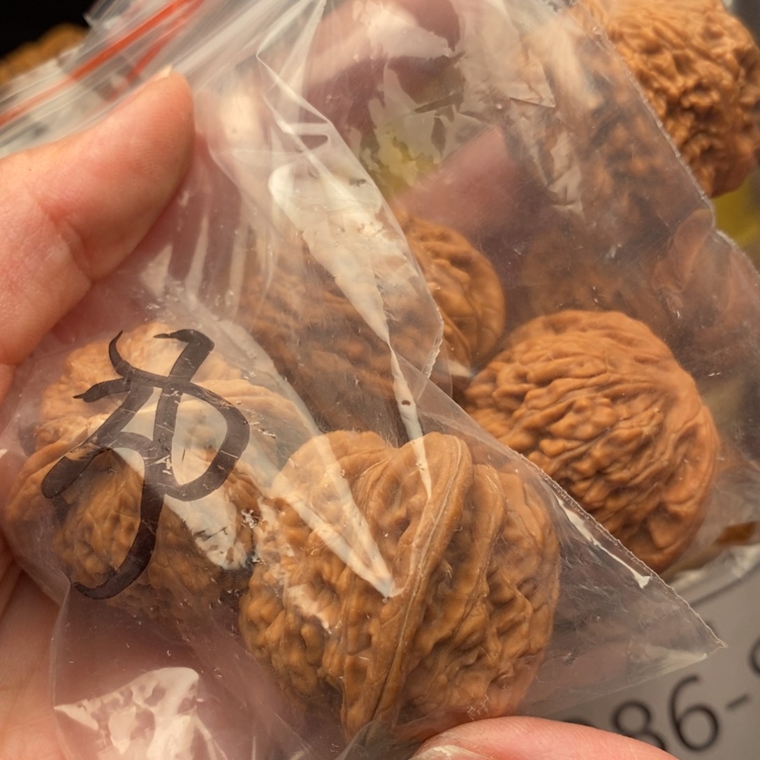 文玩核桃把件汉高楼38