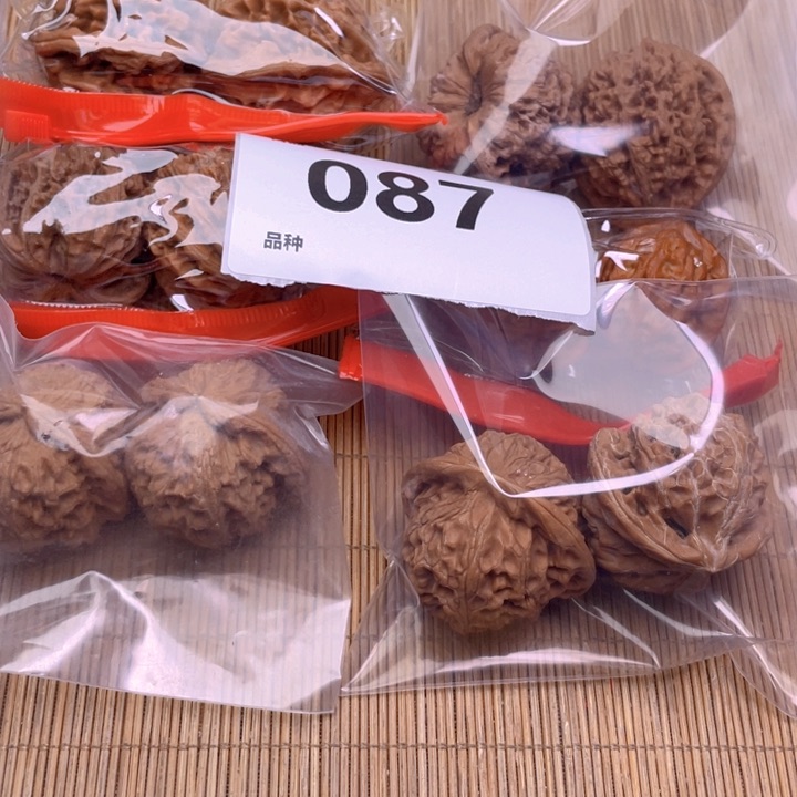 文玩核桃把件87号6对