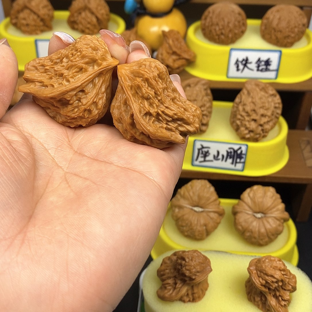 核桃一****情小鸟 文玩/木作/... 文玩把件