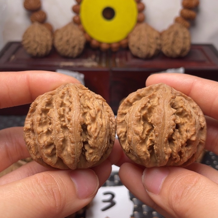 文玩核桃吊坠秦岭核桃