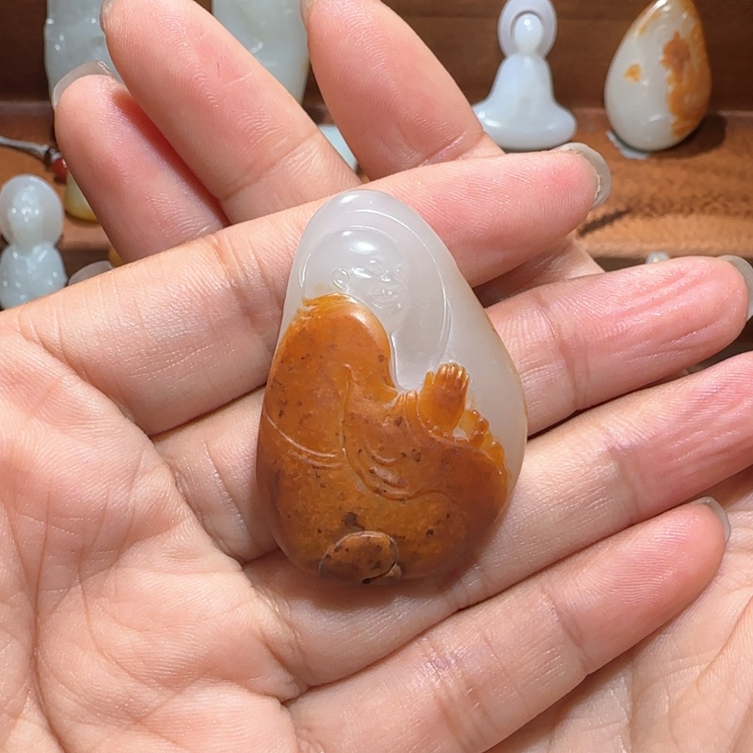 三***天和田玉未镶嵌颈饰