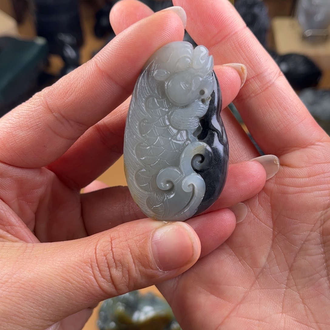 和田玉颈饰未镶嵌大*