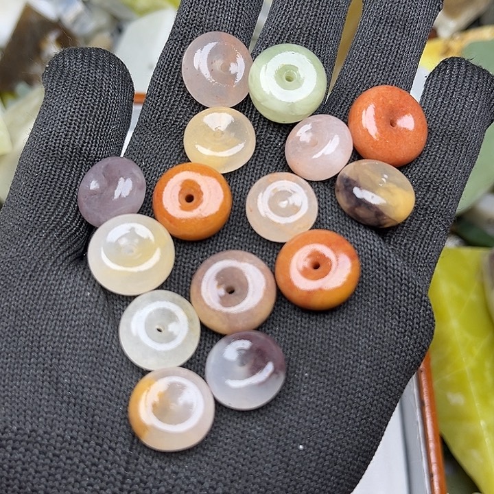 未镶嵌和田玉（糖玉）珠宝奇石