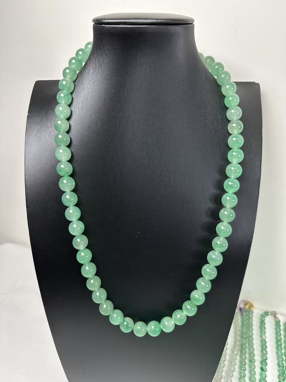 非洲翠珠串（石英质玉）