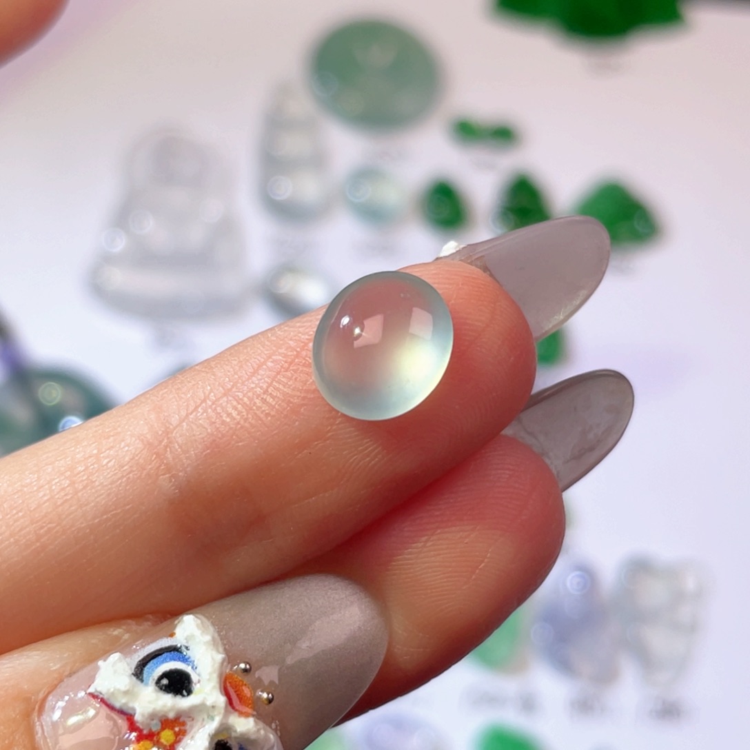 翡翠颈饰未镶嵌裸石