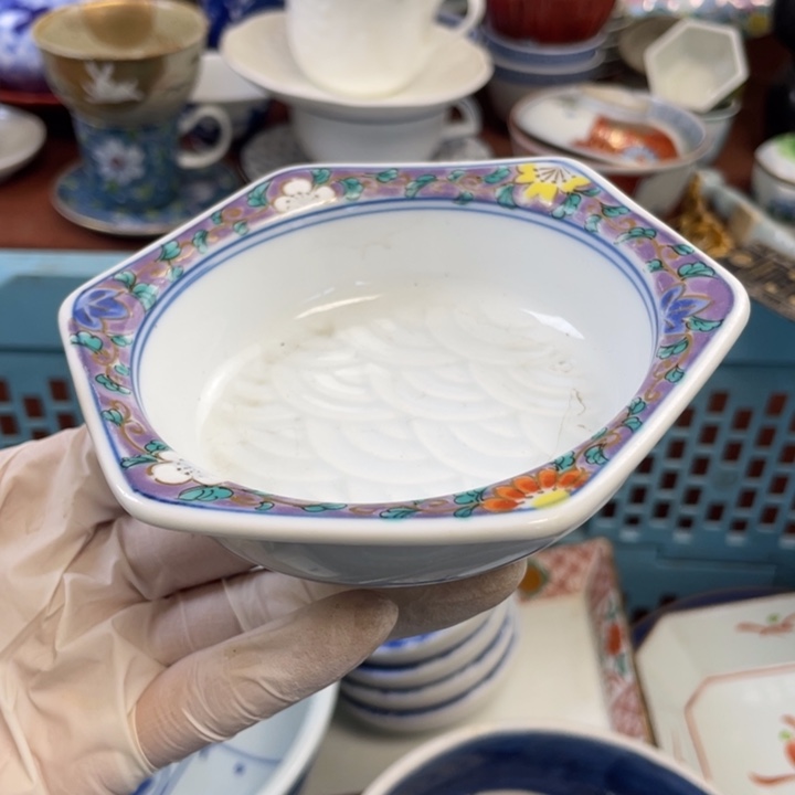 陶瓷他家瓷器真美…开播了