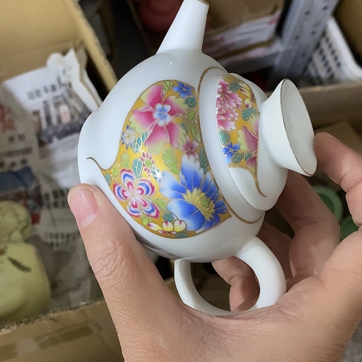 陶瓷艺术品及陶瓷制品