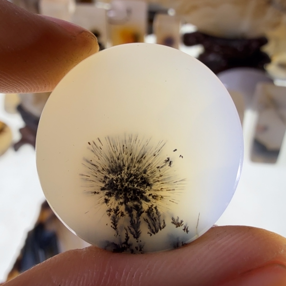 玛瑙/玉髓未镶嵌珠宝半成品