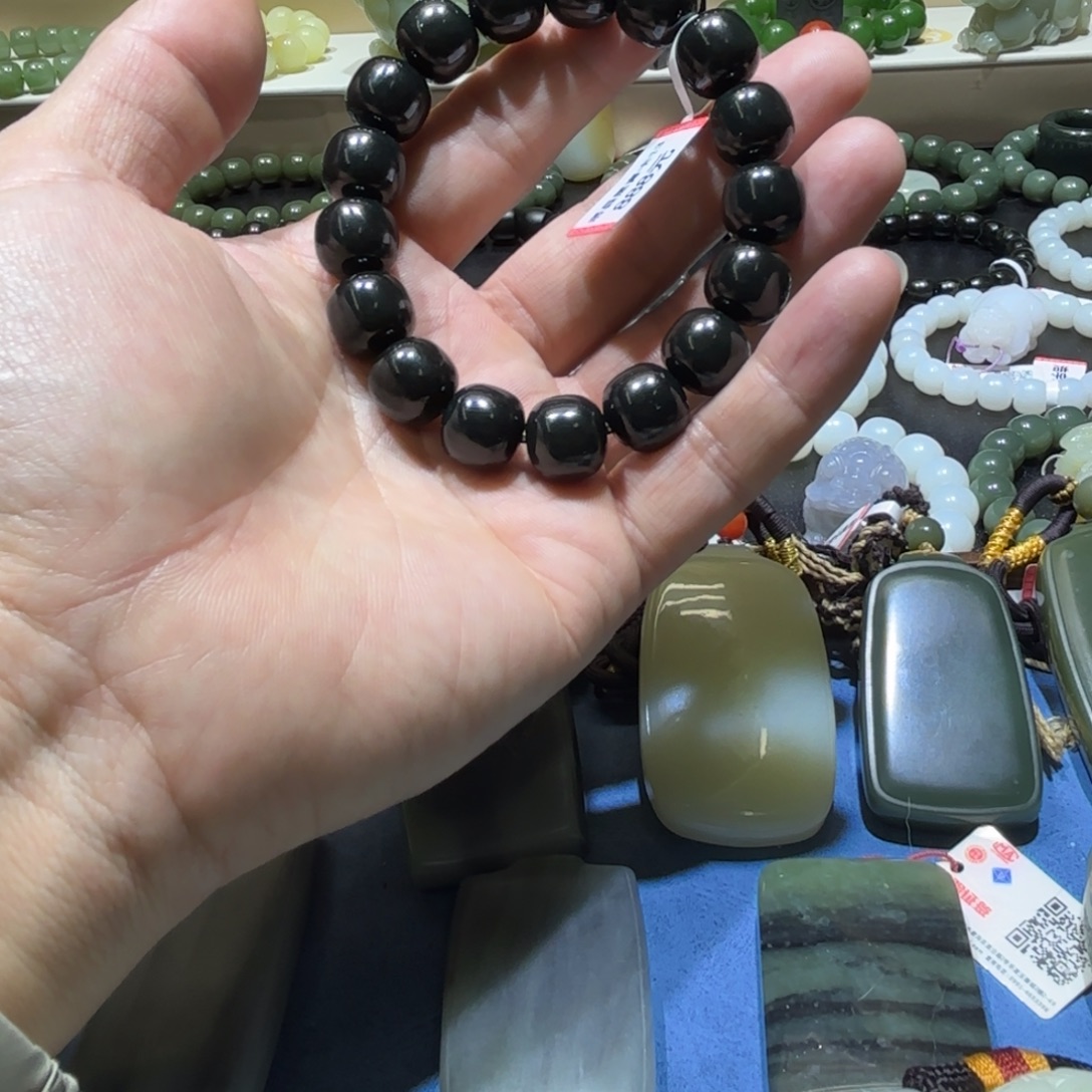 和田玉未镶嵌手链