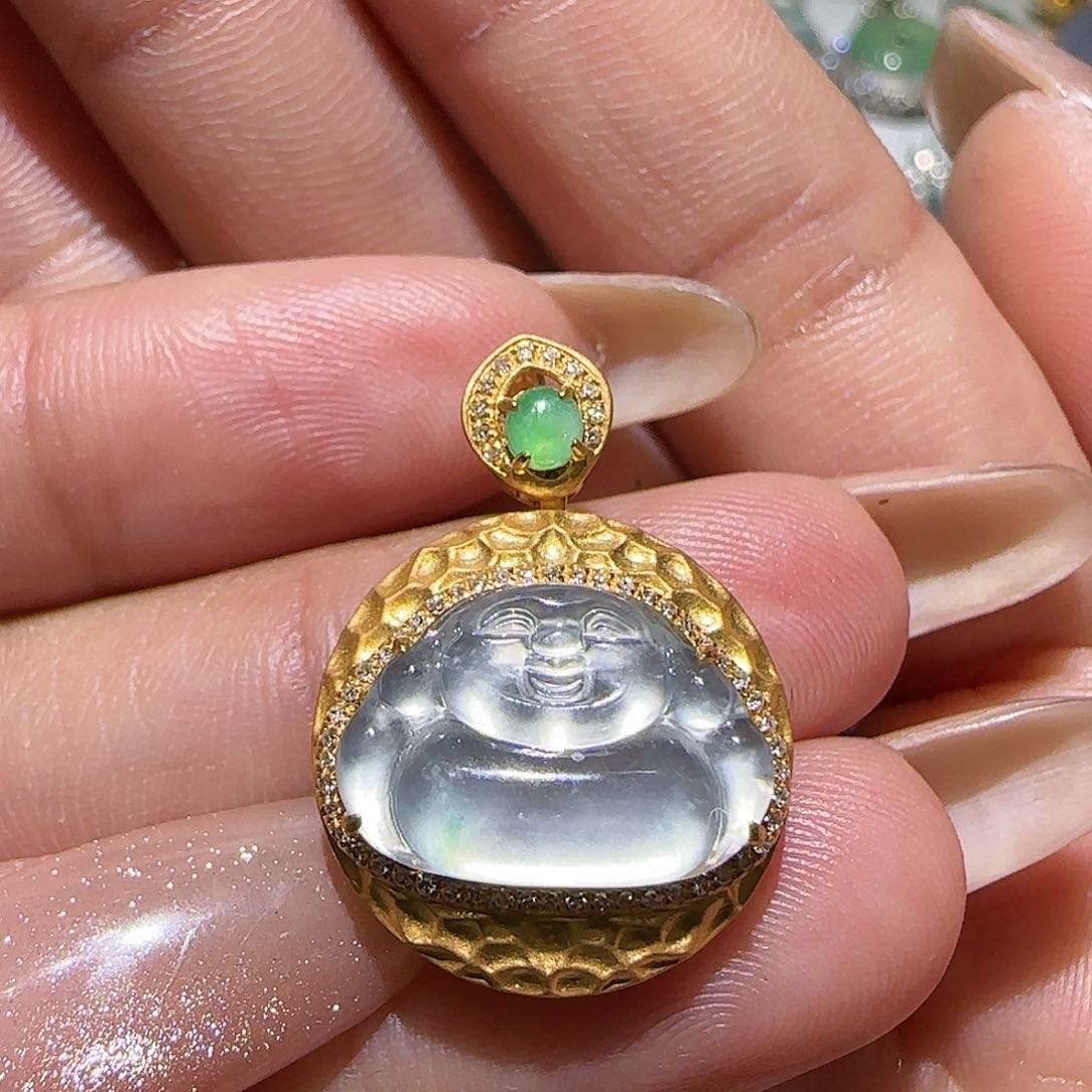 【闪购商品】颈饰18K金镶嵌翡翠天然