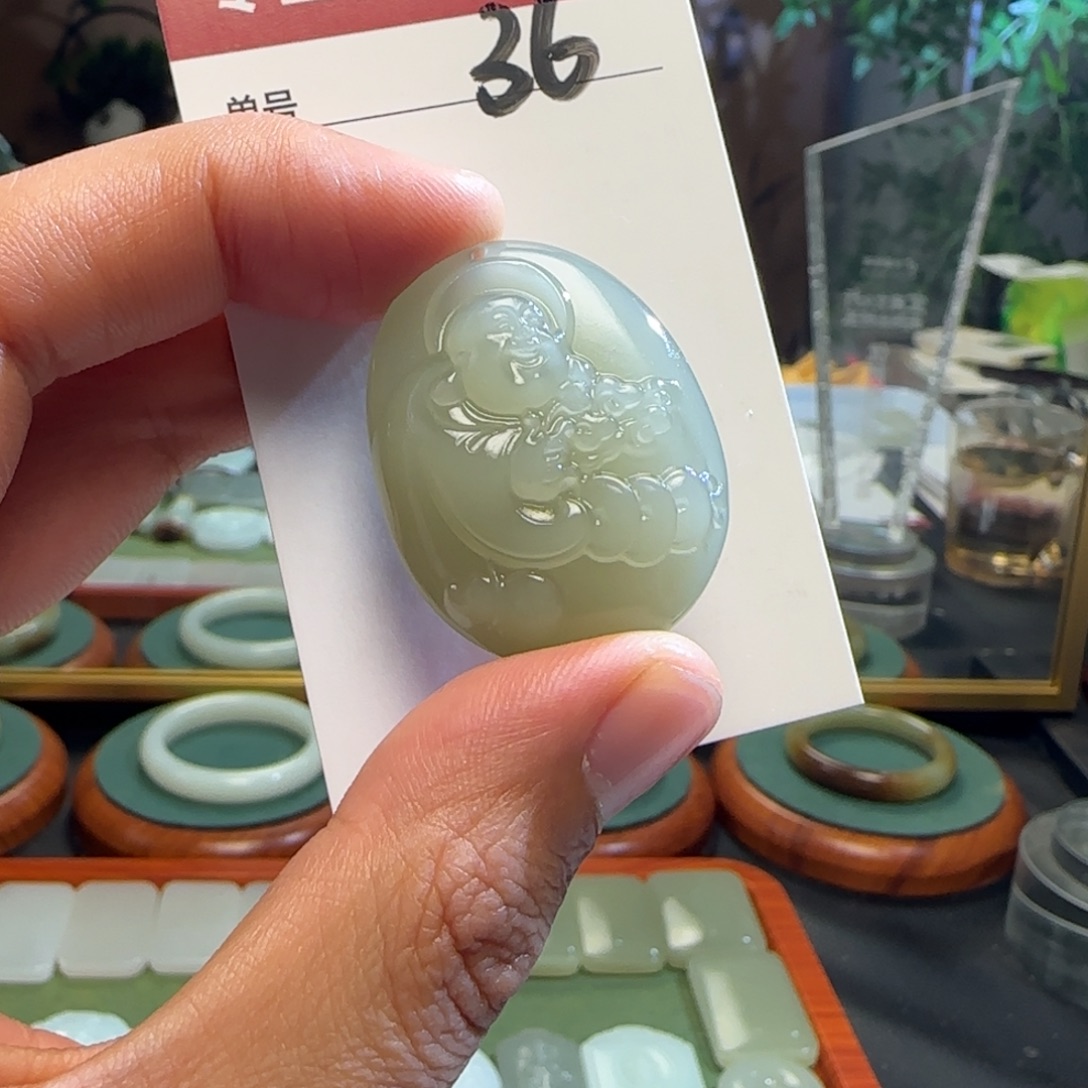 和田玉未镶嵌颈饰