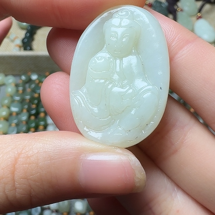 和田玉未镶嵌颈饰