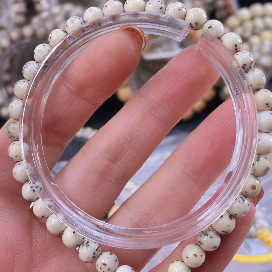 星月菩提手串骨瓷白原著手持6mm一物一图