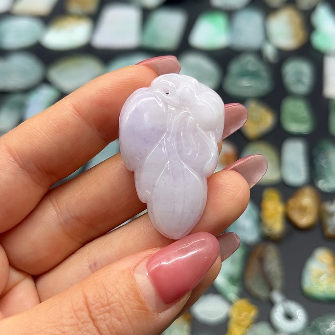 【闪购商品】翡翠颈饰未镶嵌叶子