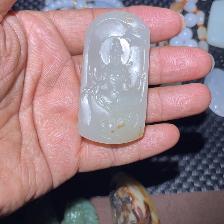 未镶嵌和田玉（糖玉）挂件