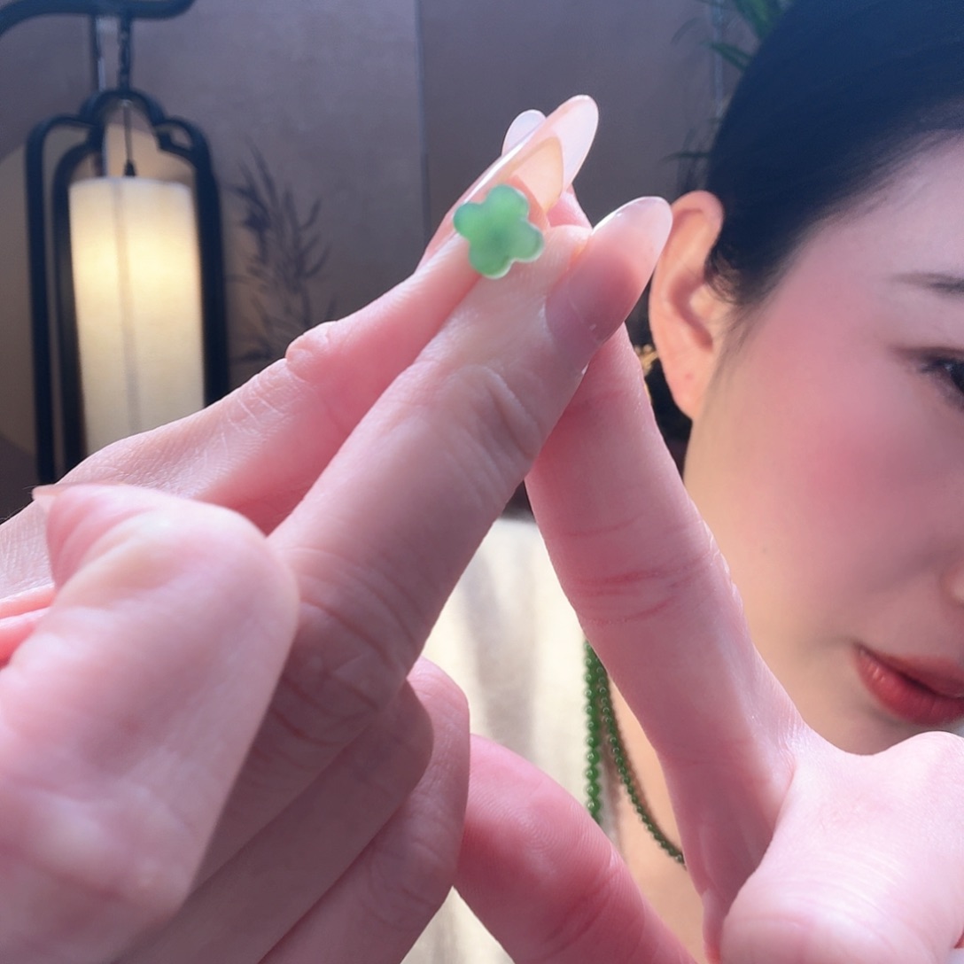 和田玉耳饰22K金镶嵌