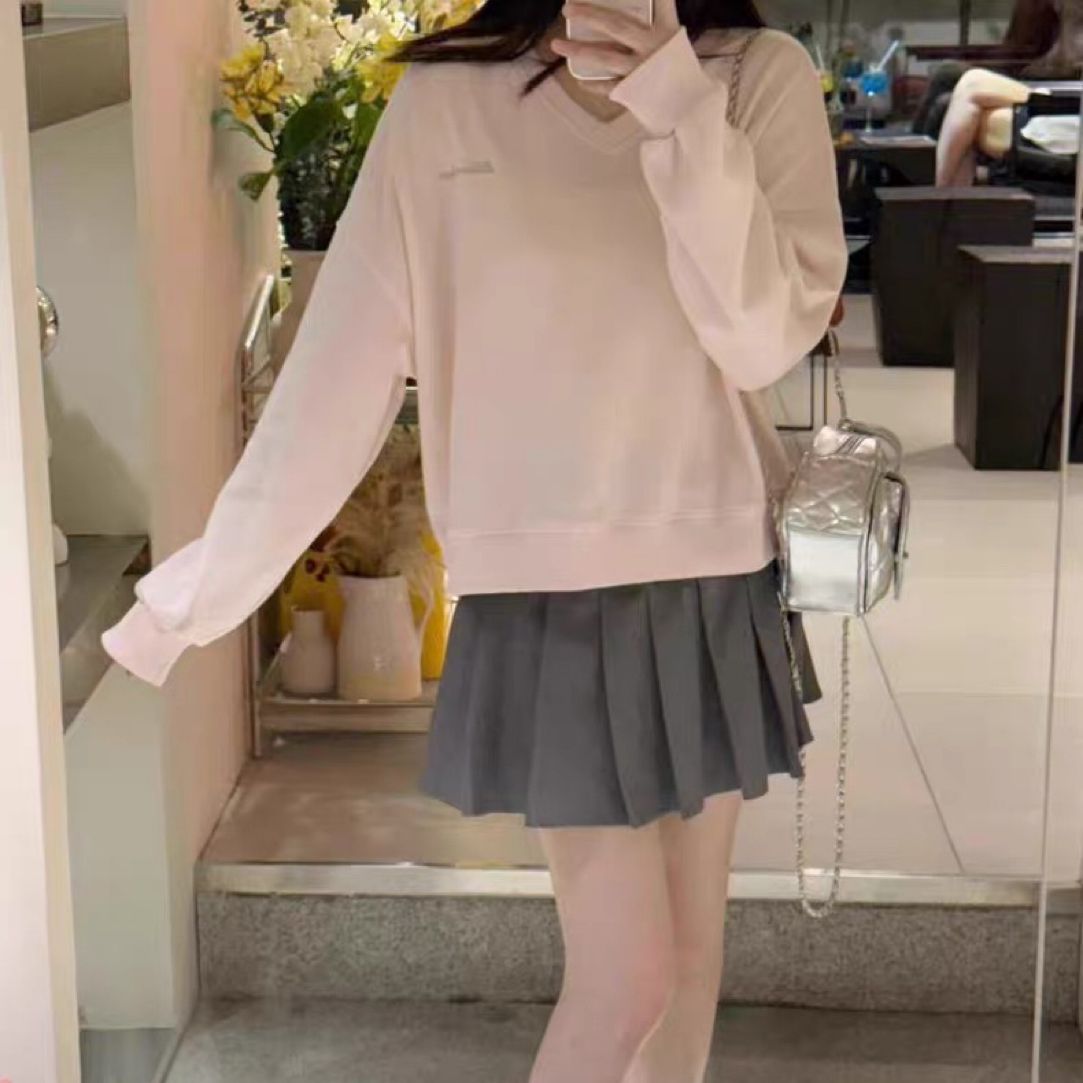 在韩 早秋新款V领休闲卫衣