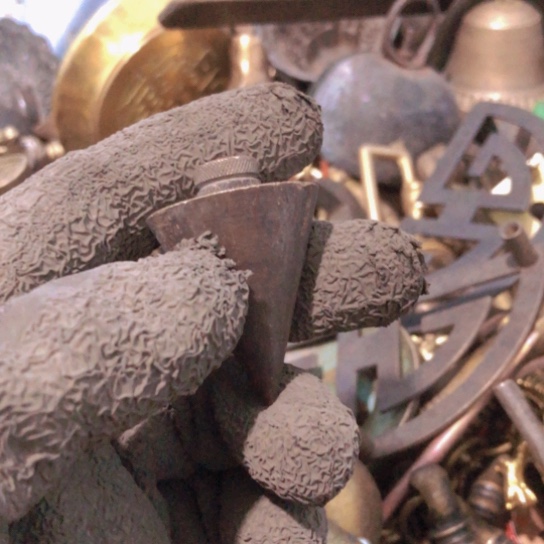 董***缘闪电购铜摆件工艺品