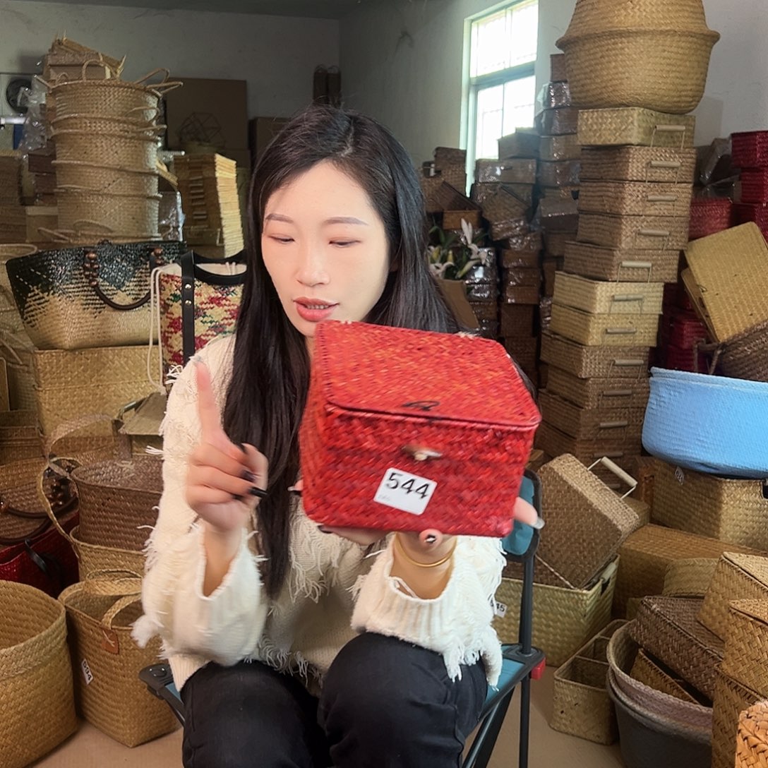 草编草编包/草编收纳盒带瑕疵