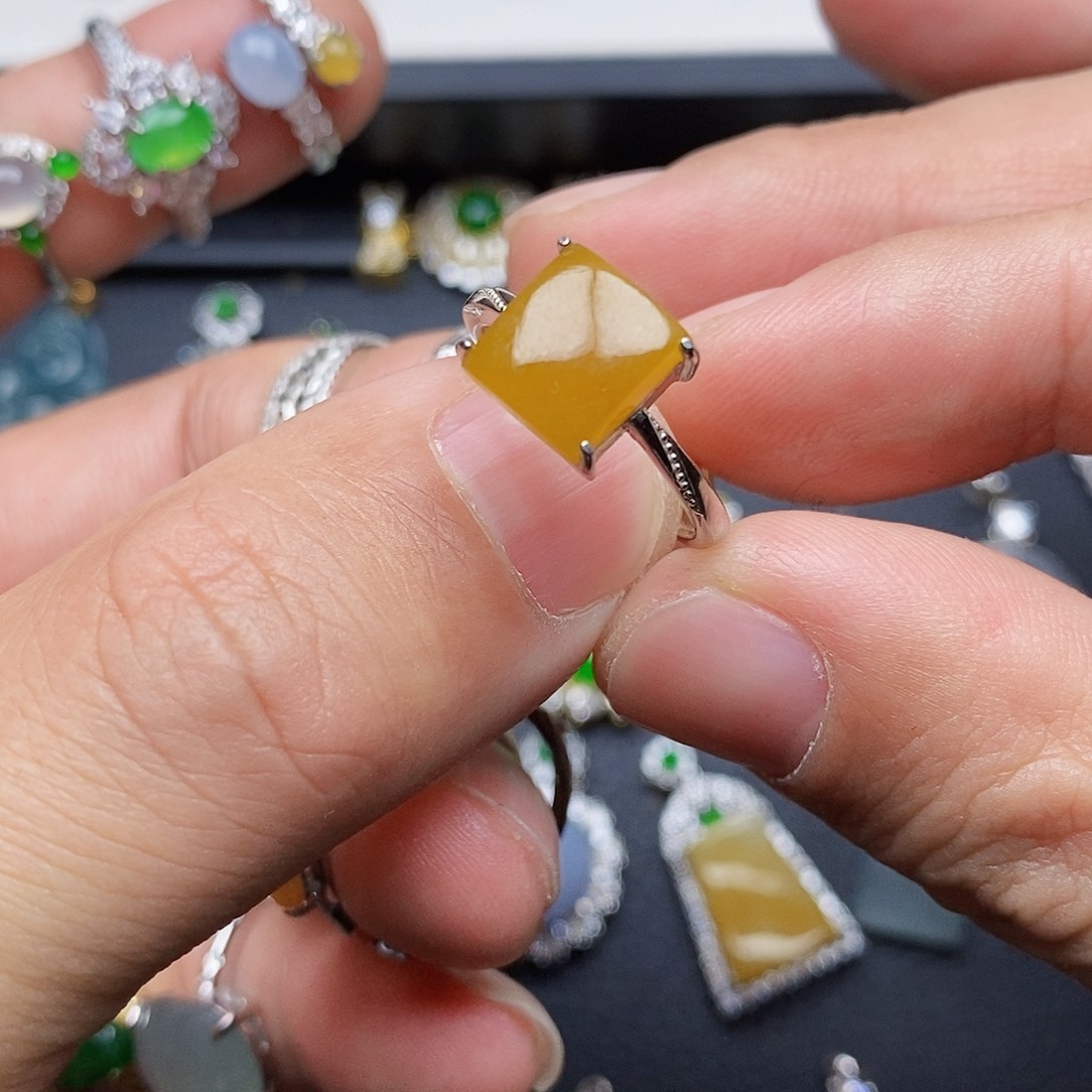 翡翠戒指银S925镶嵌戒指