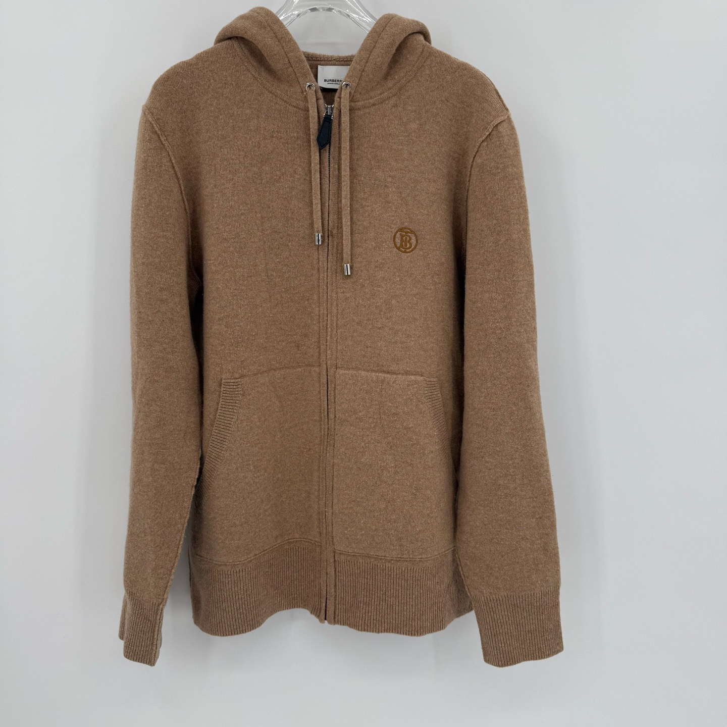 99新 BURBERRY/博柏利 卡其色TB刺绣山羊绒拉链帽衫/M码/Sw24889