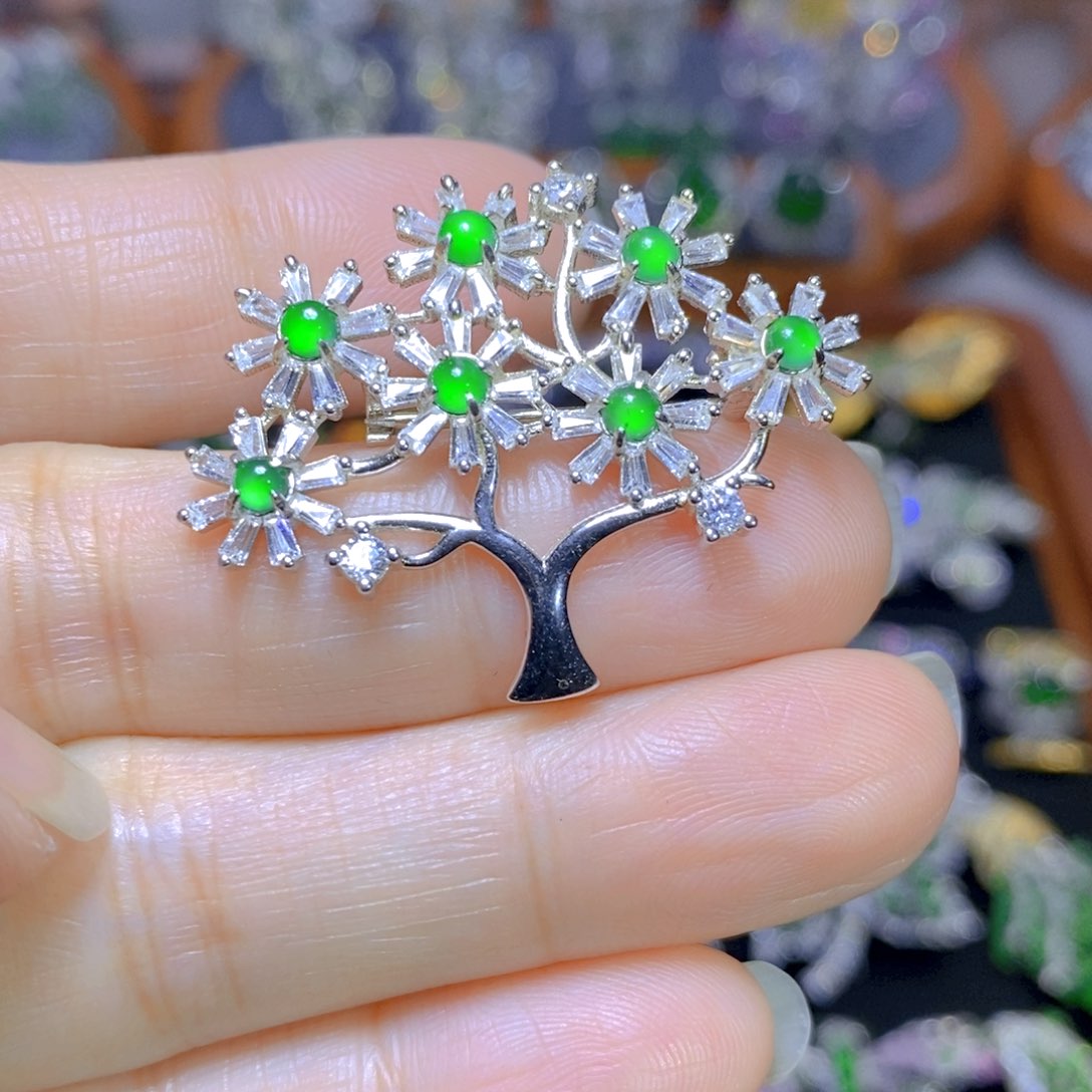 翡翠颈饰银S925镶嵌天然翡翠