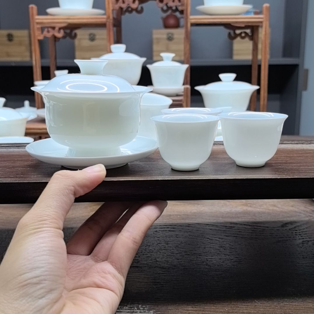 布袋盖碗+3个美人杯+大底托