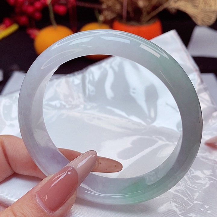 翡翠手镯未镶嵌57圈