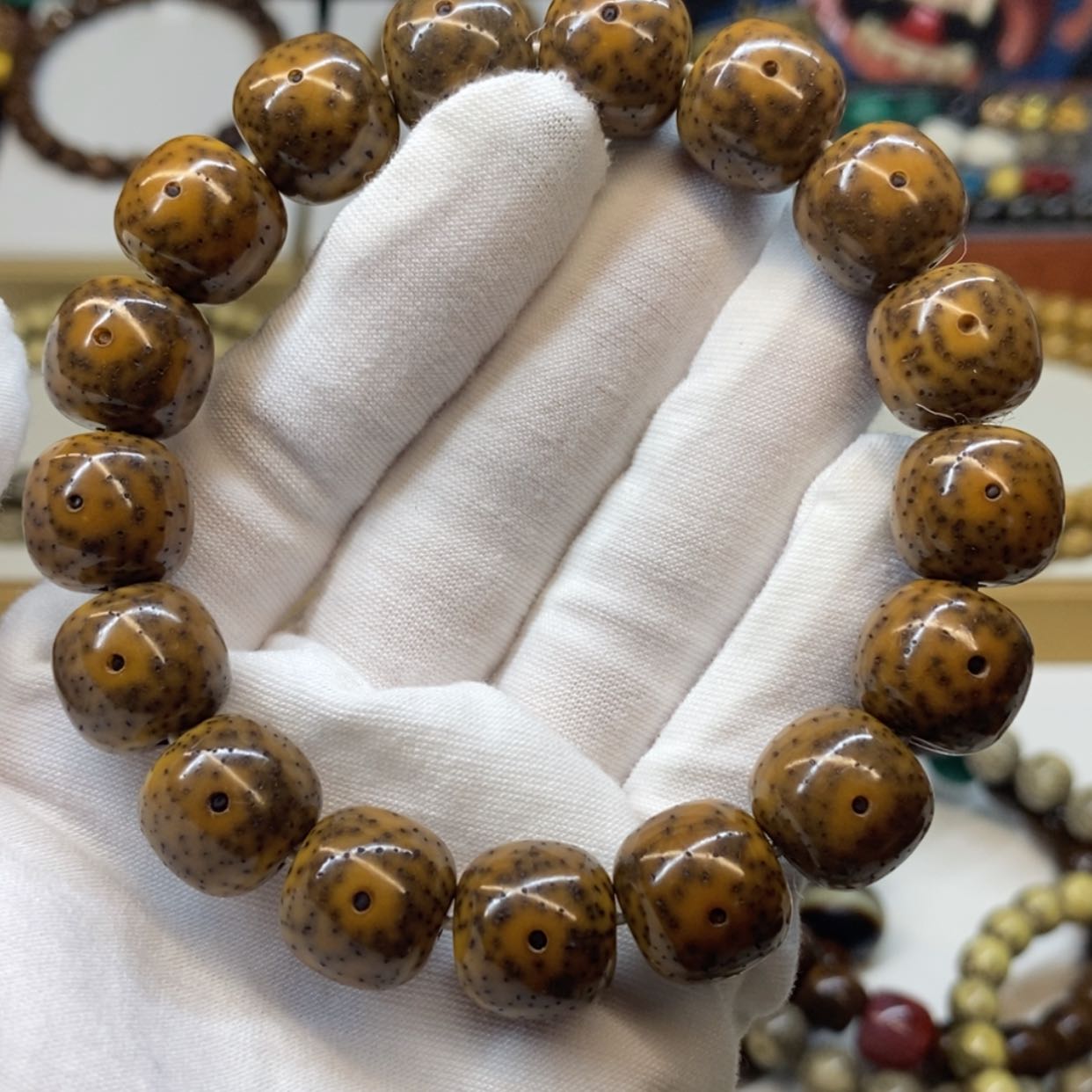 【闪购商品】吊坠星月菩提石玉料