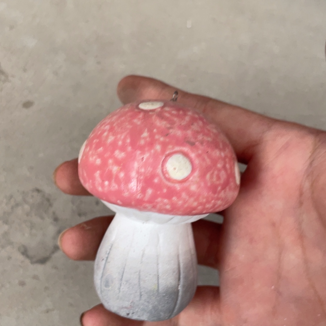眯***兔瓷片微瑕，不退不换，看好再拍