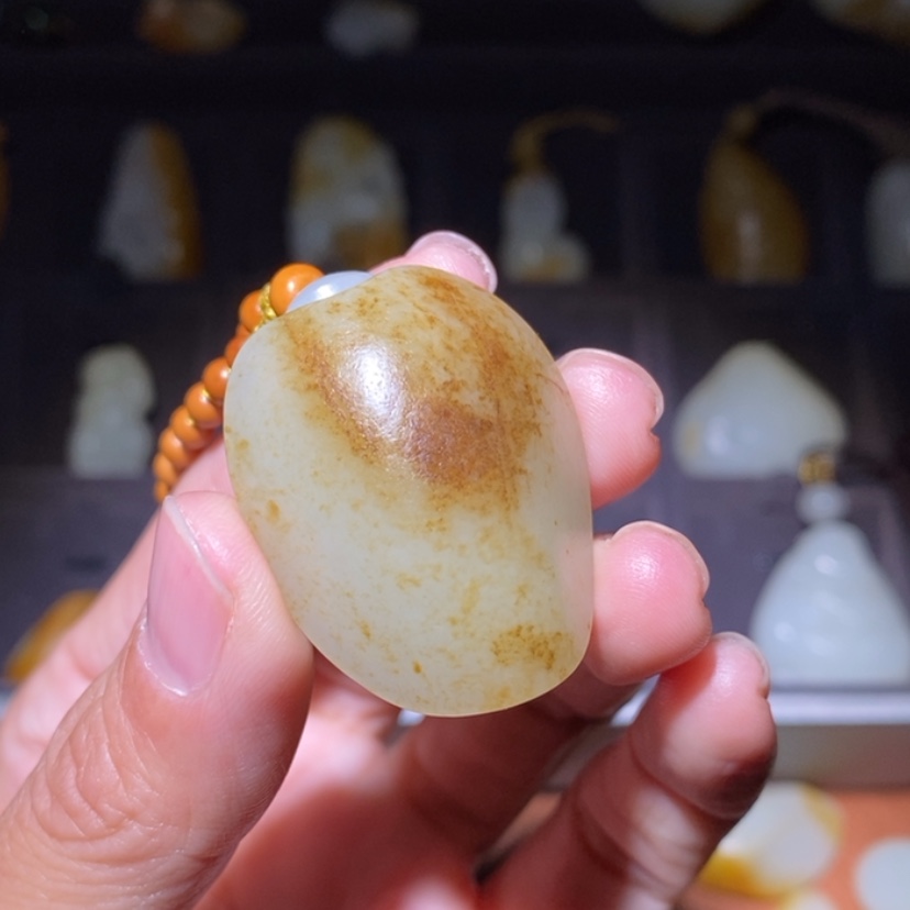 【闪购商品】颈饰未镶嵌和田玉（糖玉）福**满